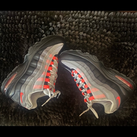 Sneakers - Picture 3 of 6